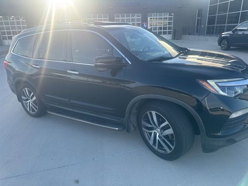 Used 2016 Honda Pilot Touring image 9