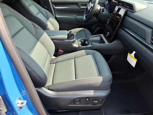 New 2026 GMC Terrain AT4 w/ Convenience Package III AWD/4WD image 8