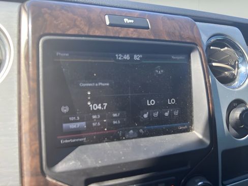 Used 2014 Ford F150 Platinum image 20