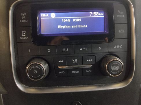 Used 2020 RAM 1500 Tradesman w/ Chrome Plus Package image 25