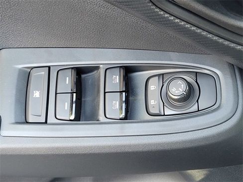 New 2025 Subaru Crosstrek 2.0i Premium image 11