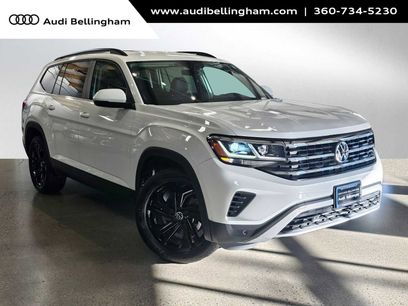 Used 2023 Volkswagen Atlas SE w/ Black Wheel Package