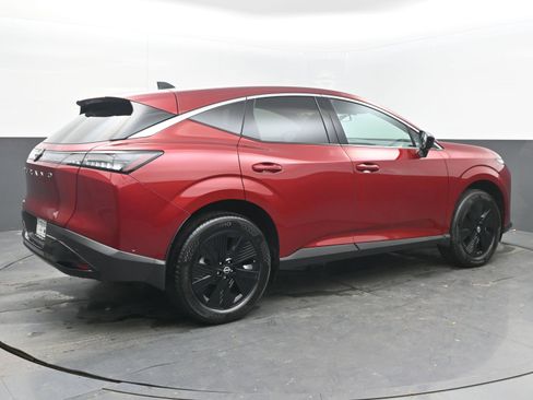 Certified 2025 Nissan Murano SV image 7