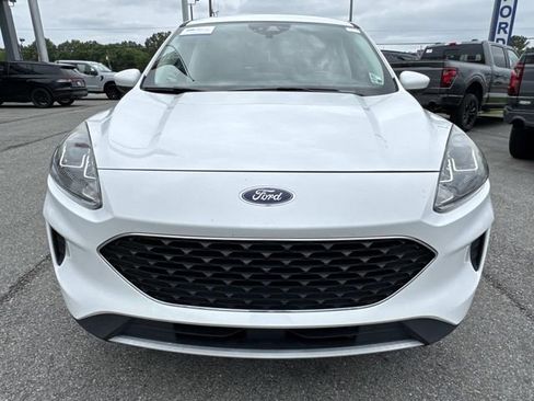 Used 2021 Ford Escape SE w/ Convenience Package FWD image 2