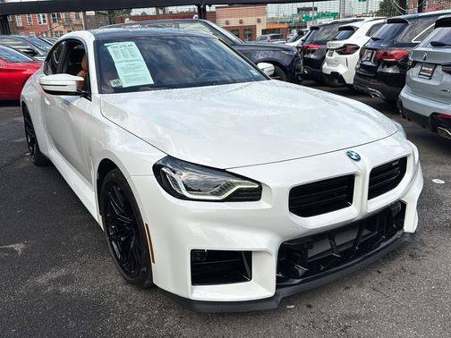 Used 2023 BMW M2 w/ Lighting Package RWD image 11