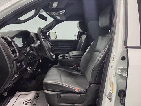 Used 2022 RAM 2500 Tradesman w/ Chrome Appearance Group image 3