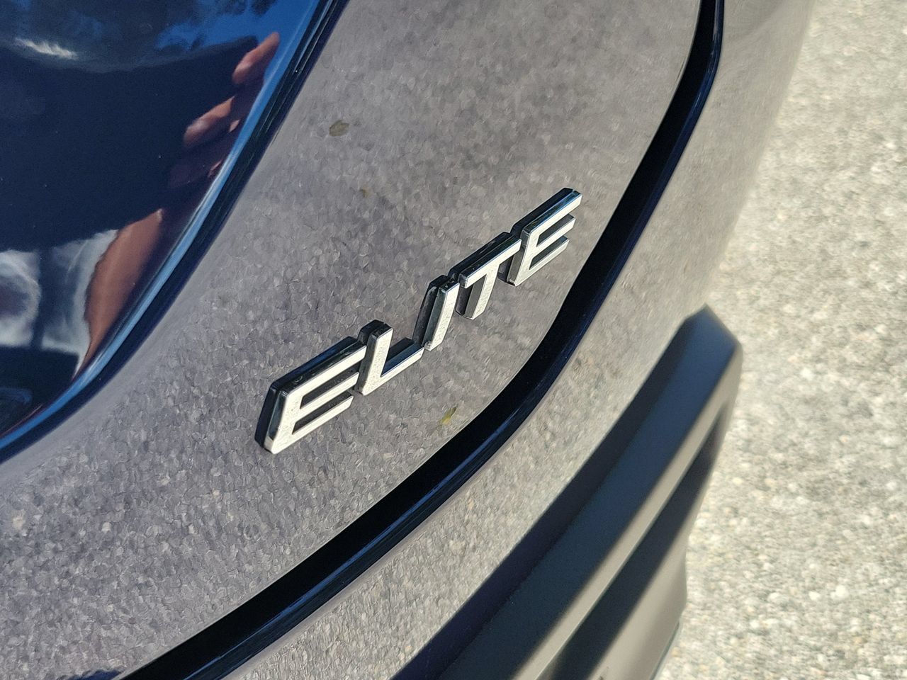 Used 2025 Honda Pilot Elite image 8