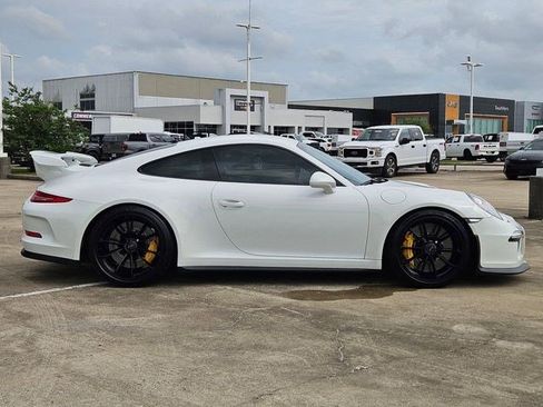 Used 2014 Porsche 911 GT3 RWD image 2