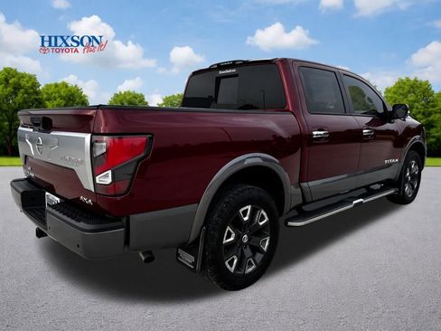 Used 2021 Nissan Titan Platinum Reserve w/ Moonroof Package image 7