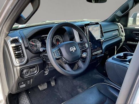 Used 2025 RAM 1500 Laramie AWD/4WD image 17
