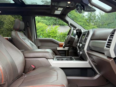 Used 2017 Ford F250 King Ranch w/ King Ranch Ultimate Package AWD/4WD image 31