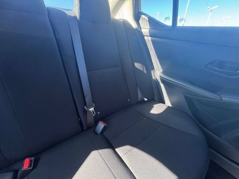Used 2025 Nissan Sentra S FWD image 33