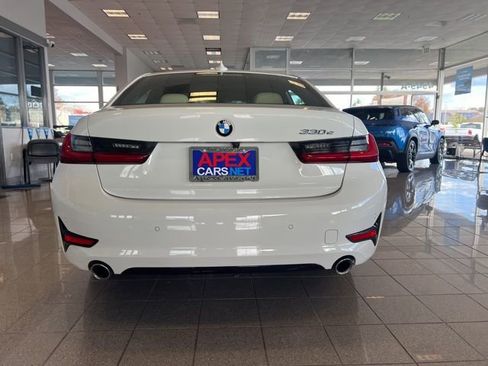 Used 2021 BMW 330e w/ Convenience Package image 8