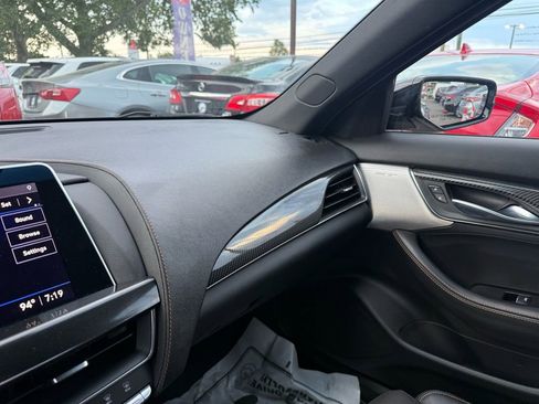 Used 2022 Cadillac CT5 V w/ Premium Package RWD image 22