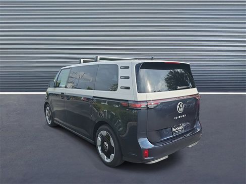 New 2025 Volkswagen ID. Buzz Pro S Plus image 4