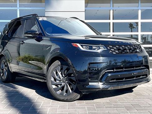 Used 2023 Land Rover Discovery S R-Dynamic image 3