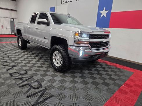 Used 2018 Chevrolet Silverado 1500 LT w/ Texas Edition RWD image 23