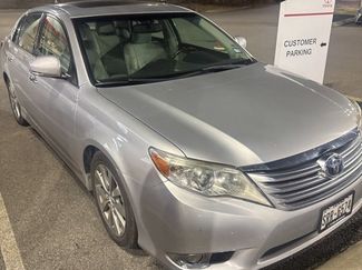 Used 2011 Toyota Avalon Limited video 1