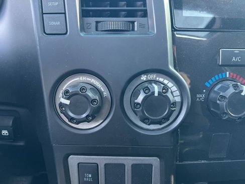 Used 2012 Toyota Tundra 4x4 CrewMax image 24