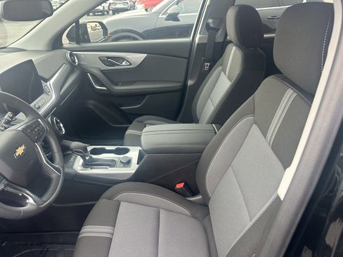 New 2025 Chevrolet Blazer LT w/ Convenience Package image 10
