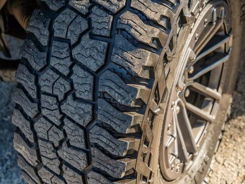 Used 2019 Ford F150 Platinum w/ Equipment Group 701A Luxury image 16