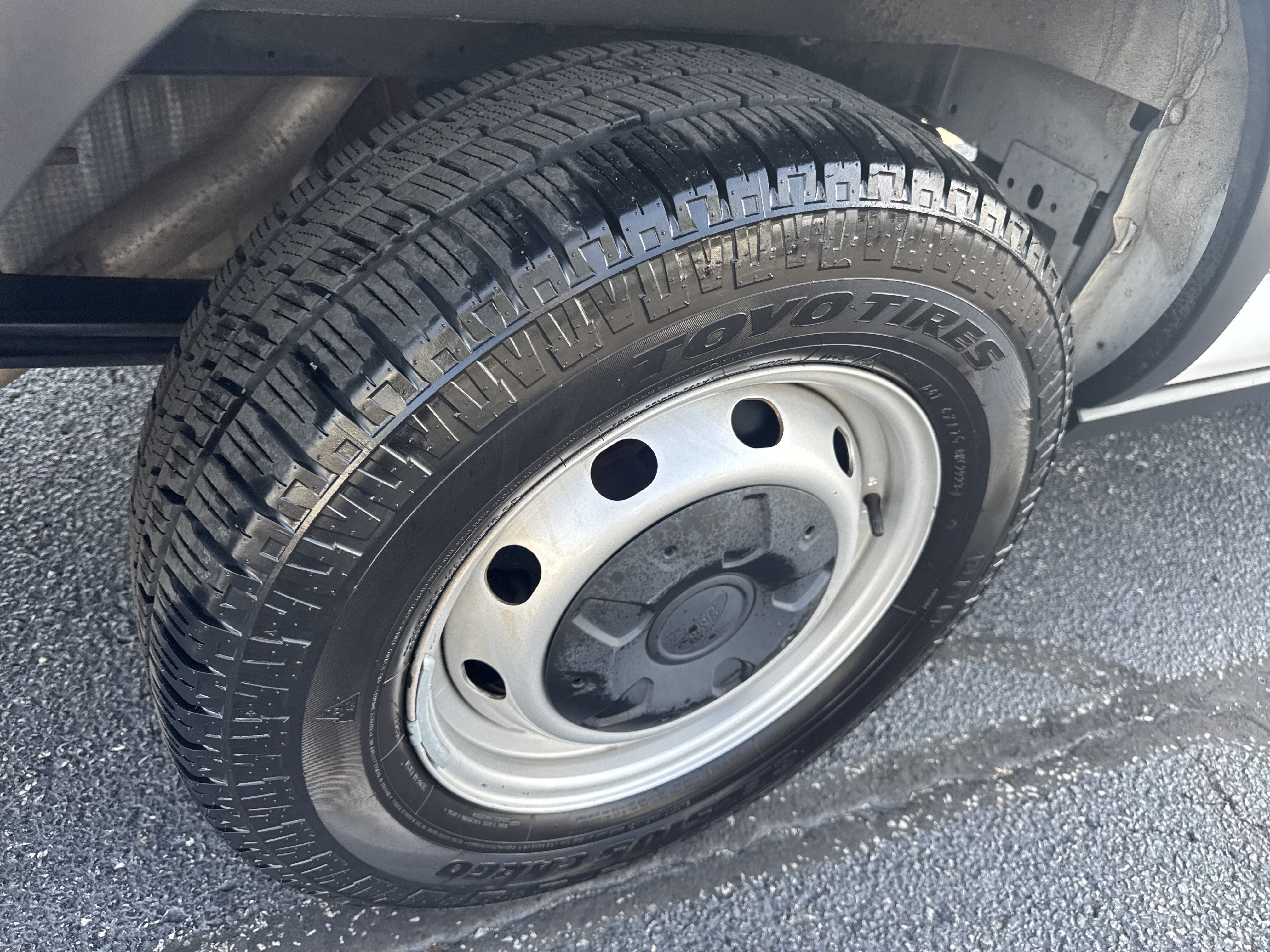 Used 2019 Ford Transit 250 148 Medium Roof RWD image 8