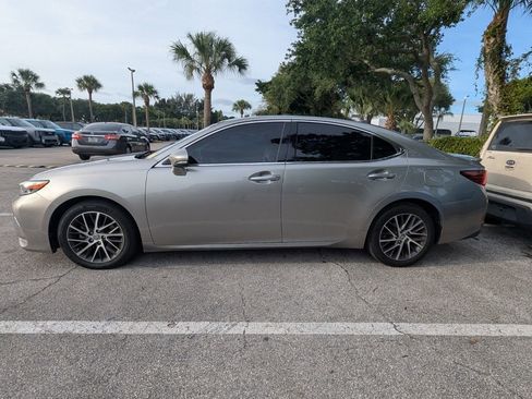 Used 2017 Lexus ES 350 FWD image 4