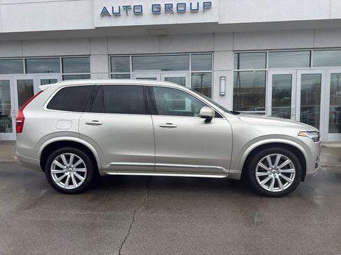 Used 2016 Volvo XC90 T6 Inscription image 2