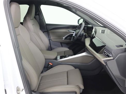 New 2025 Audi Q5 Premium Plus image 13