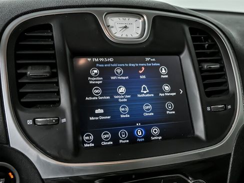 Used 2020 Chrysler 300 Touring w/ Chrome Appearance Package image 27