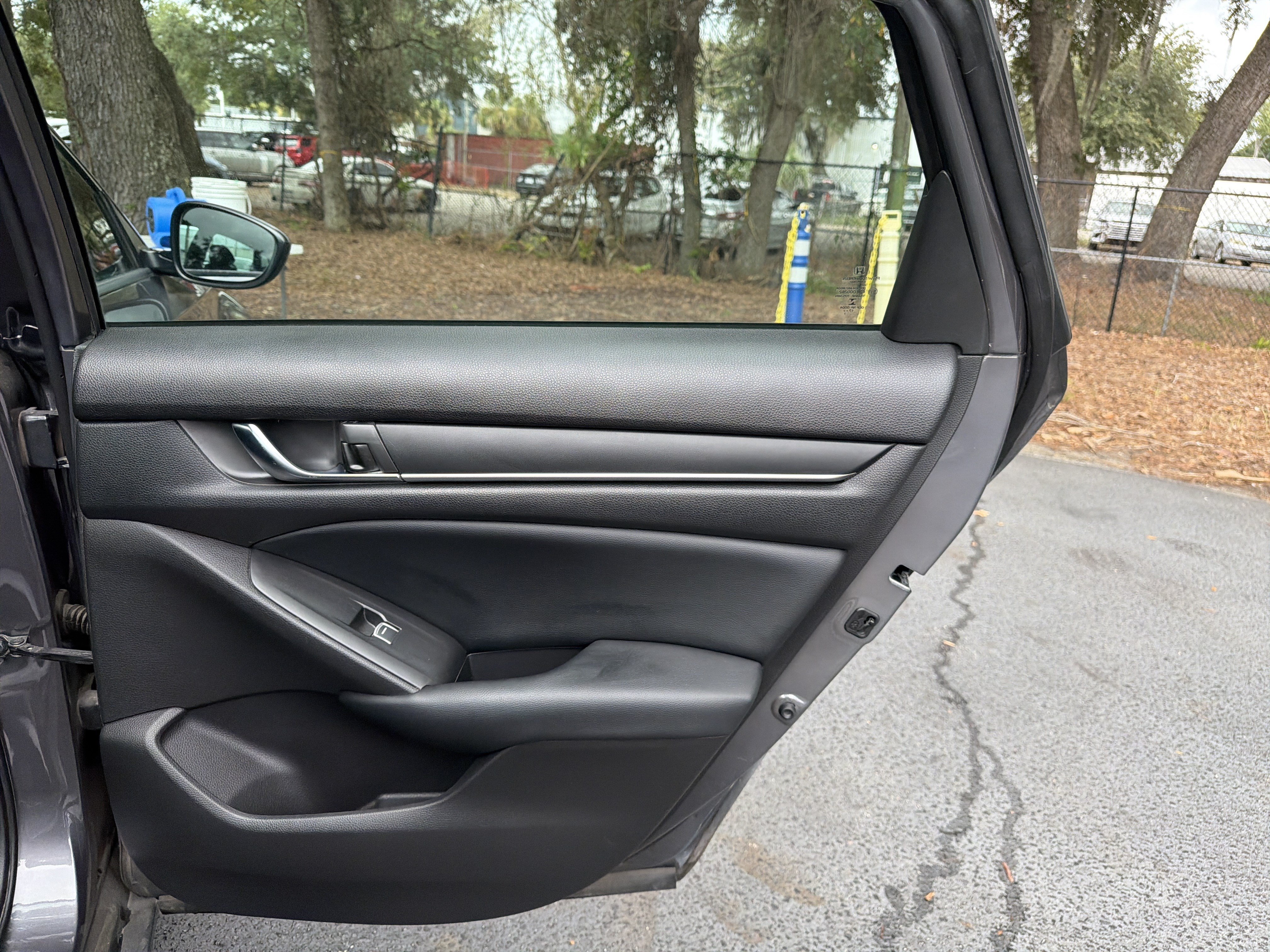 Used 2018 Honda Accord Sport image 32