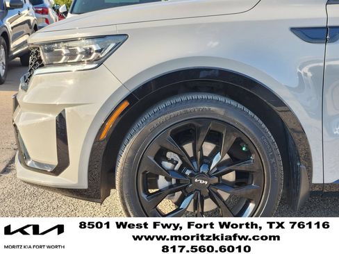 Certified 2023 Kia Sorento SX FWD image 8