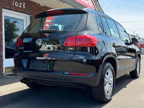 Used 2016 Volkswagen Tiguan S FWD image 4