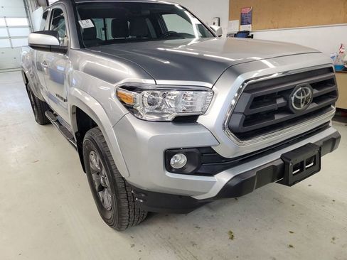Used 2022 Toyota Tacoma SR5 image 4