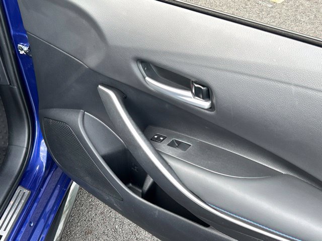 Used 2021 Toyota Corolla SE w/ SE Premium Package FWD image 27