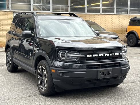 Used 2023 Ford Bronco Sport Outer Banks image 1