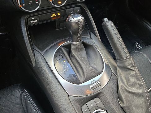 Used 2023 MAZDA MX-5 Miata Grand Touring RWD image 30