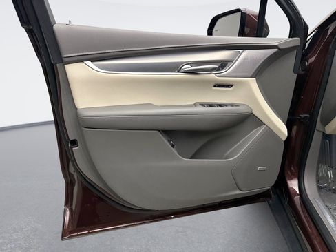Used 2023 Cadillac XT5 Premium Luxury AWD/4WD image 9