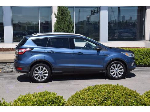 Used 2018 Ford Escape Titanium FWD image 3
