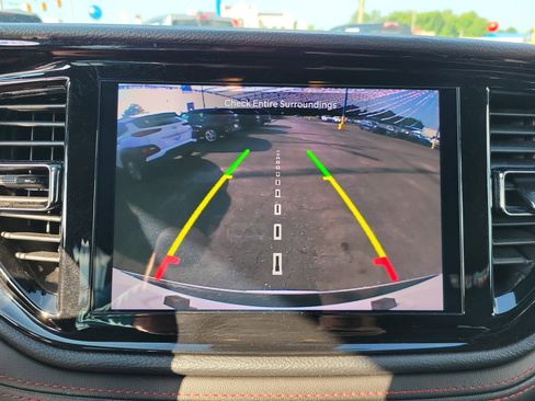 Used 2023 Dodge Durango GT image 25