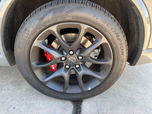 Used 2025 Dodge Durango SRT Hellcat w/ Black Package image 5