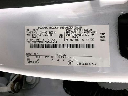 Used 2019 Ford F350 XL w/ Power Equipment Group image 18