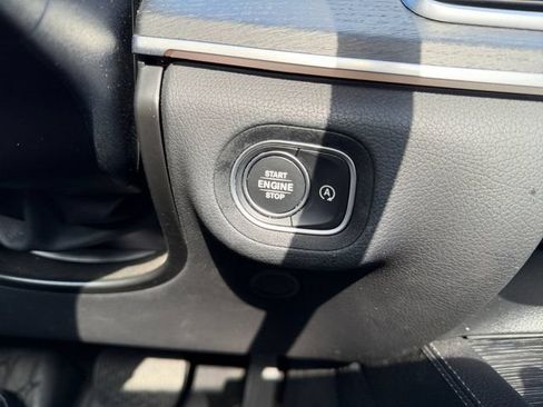 Used 2023 Mercedes-Benz GLE 350 4MATIC image 38