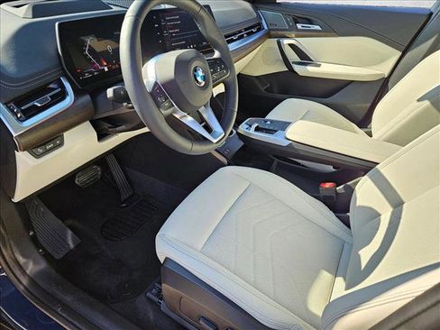 Used 2026 BMW X1 xDrive28i w/ Technology Package image 9