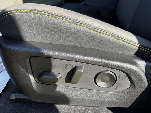 New 2026 Chevrolet Colorado ZR2 image 9