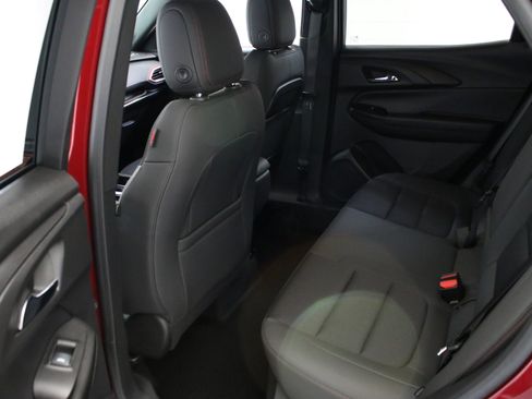 Used 2023 Chevrolet TrailBlazer RS w/ Technology Package FWD image 28
