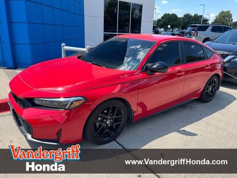 Used 2025 Honda Civic Sport image 1