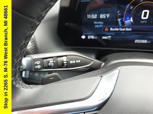 Used 2026 Chevrolet Equinox LT AWD/4WD image 19