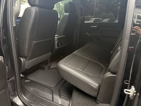 Used 2022 GMC Sierra 3500 Denali w/ Denali Black Diamond Edition AWD/4WD image 38