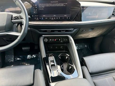 Used 2025 Audi Q5 Prestige AWD/4WD image 18